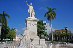 Park_Jose_Triumphal_arch_Marti_Cienfuegos_