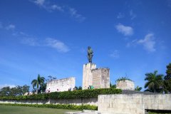 che-guevara-monument